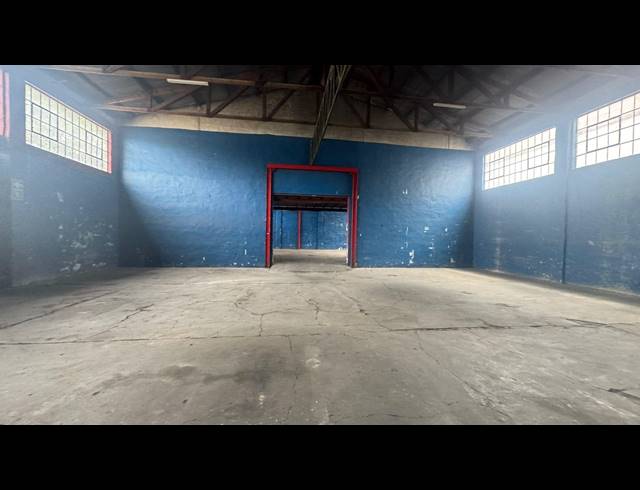 2,002M² WAREHOUSE TO LET IN PRETORIA WEST
